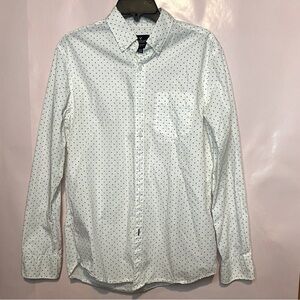 Men’s AE White and Navy Polka Dot Button up Shirt